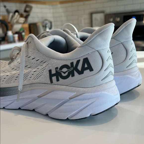 Hoka Clifton 8 White and Gray Mens 13 LIKE NEW - Picture 4 of 8